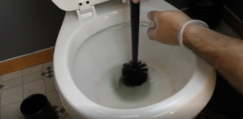 как убирать туалет