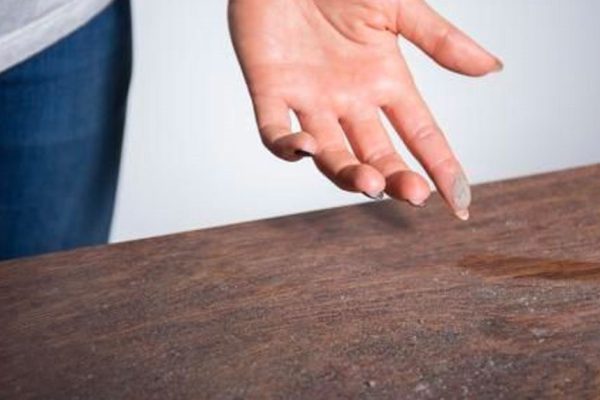 Насморк не проходил три недели. Когда мама узнала, в чём дело, она ахнула!