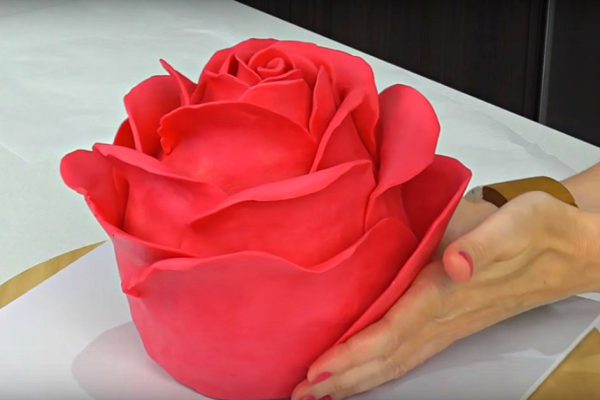 Великолепный торт «Роза»: создай шедевр кондитерского искусства своими руками!