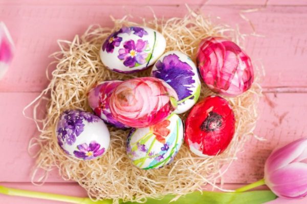 Как украсить яйца на Пасху необычным способом