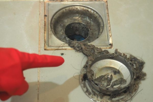 Эффективное средство из обычных магазинных продуктов, которое устранит любой засор в раковине мгновенно