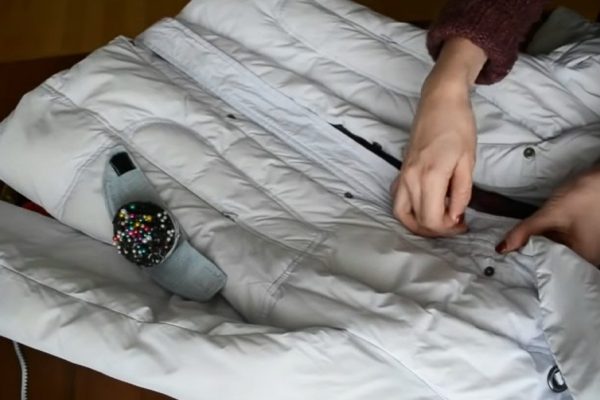 Беременная подруга собиралась выбросить или подарить тесную куртку, но я увеличила ее в считаные минуты