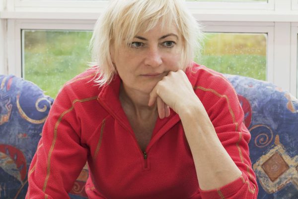 Не могу уйти от слабого мужчины, каждый раз ищу ему оправдания