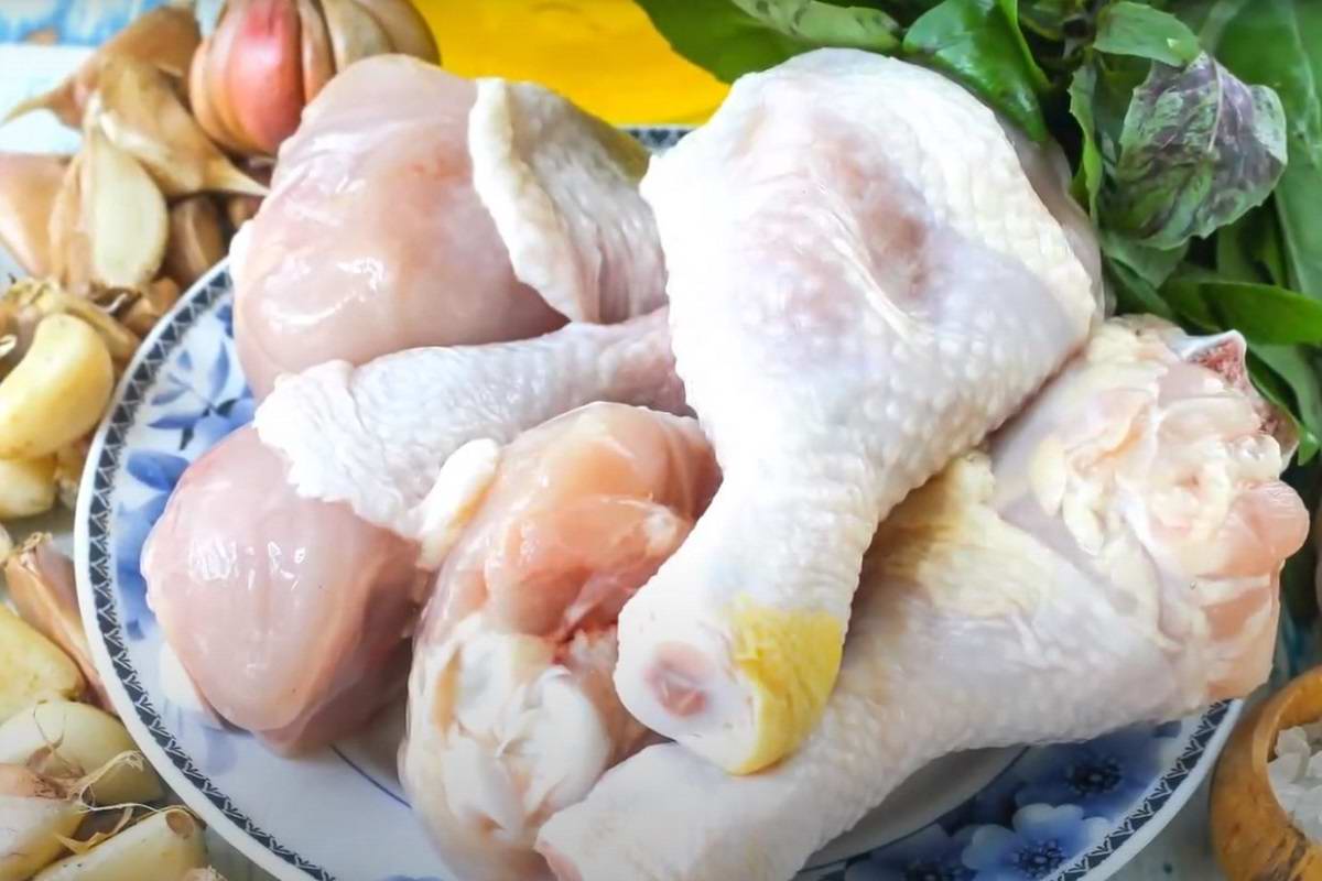 Почему Юлия Высоцкая ищет сорок зубчиков чеснока для приготовления курицы Кулинария,Курица,Мясо,Рецепты,Чеснок