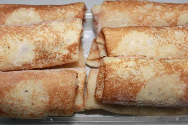 Как приготовить блины с необычной начинкой