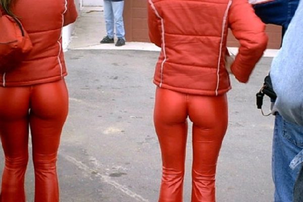 Жертвы моды! 9 модных трендов на грани стиля и безвкусицы.