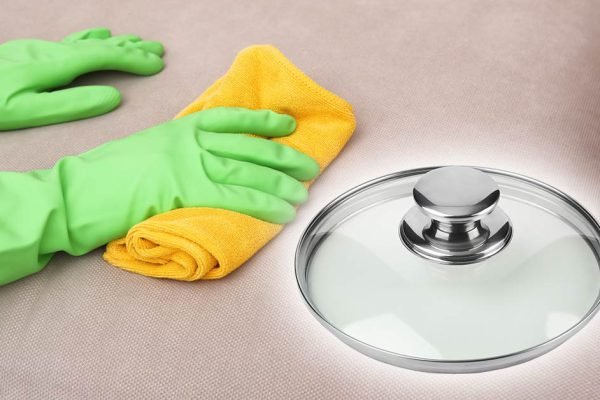 Очищаю даже самые старые пятна с помощью крышки от кастрюли, друзья думают, что у меня есть отпариватель