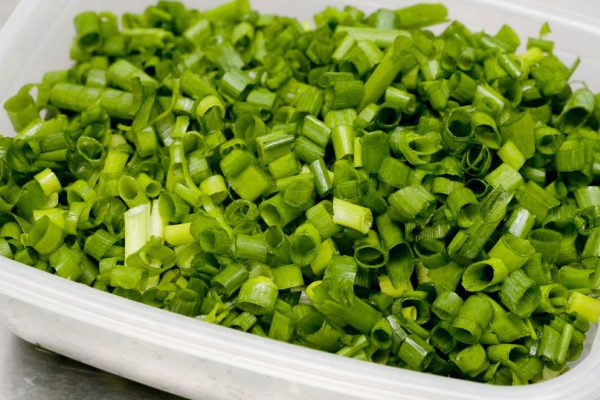 Почему я больше не замораживаю зеленый лук на зиму