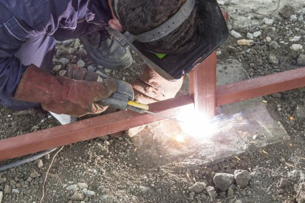 Как залить заборный столб на долгие годы