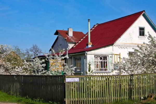 Насобирав нужную сумму, я вернулась домой, но радости в глазах родных не увидела, лишь бесконечные ожидания