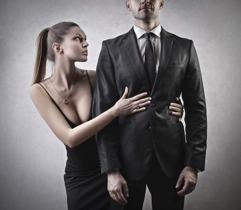  връзките сред мъжете и дамите 