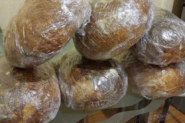 Пенсионерка, пережившая кризис 1998 года, показала свои запасы продуктов