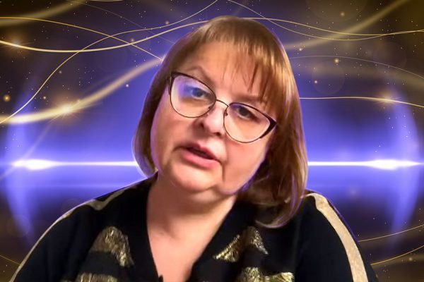 Не зря Людмилу Хомутовскую считают сильным тарологом, ее прогнозы всенепременно сбываются