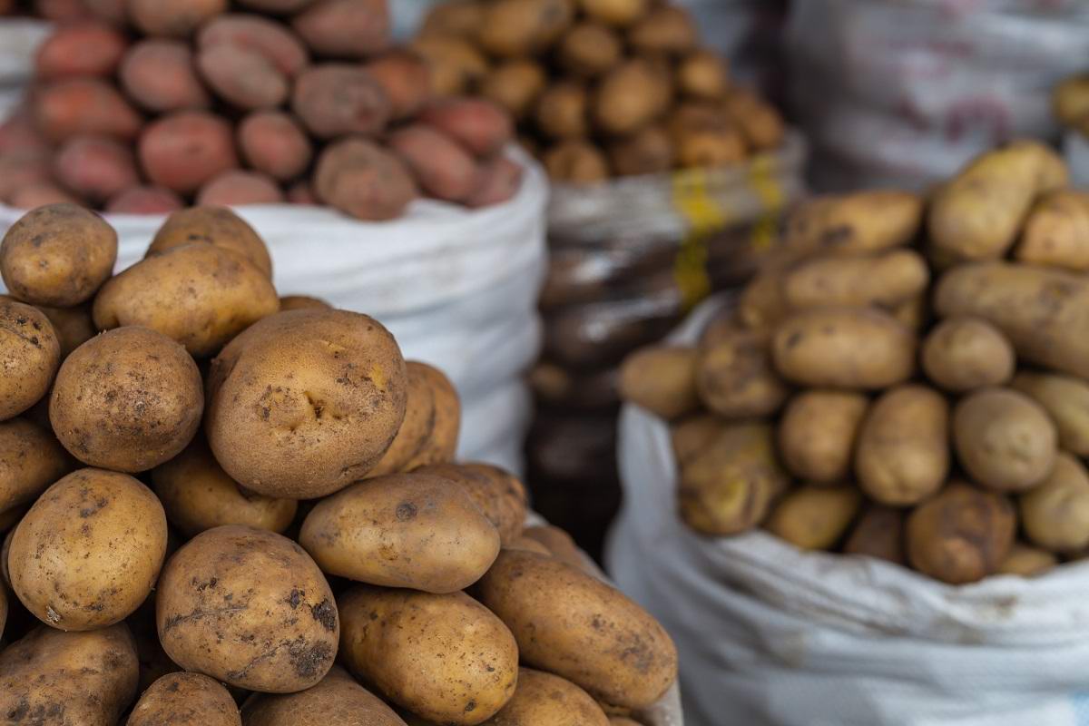 Картошка на рынке