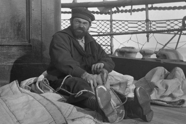 Почему даже оголодавшие моряки не ели только что выловленную рыбу