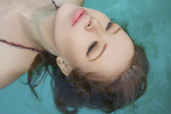 Что переживают люди, купившие час в камере сенсорной депривации