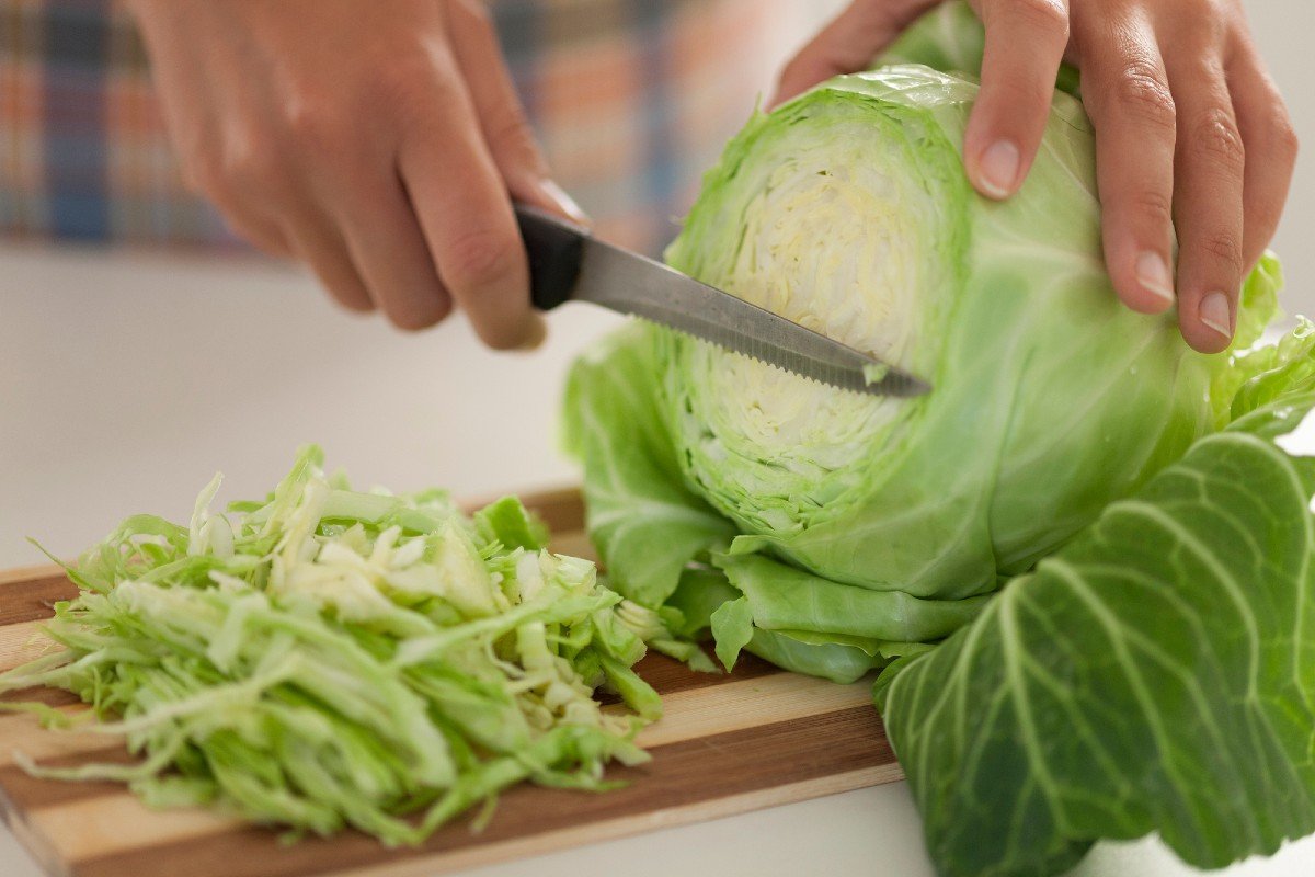 как резать капусту на салат