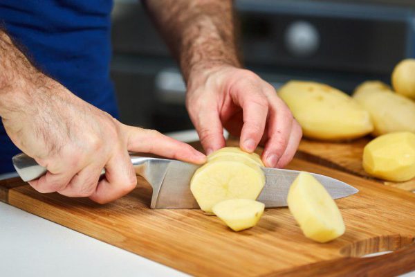 Как сделать закуску из картофеля в духовке