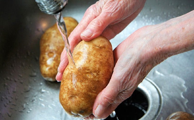 картофель в мундире запеченный с сыром