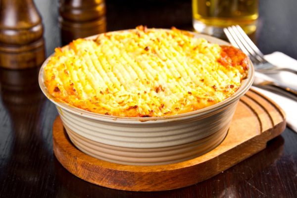Baked Irish pie with mashed potatoes and meat