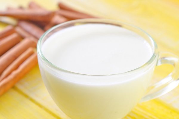 milk with cinnamon