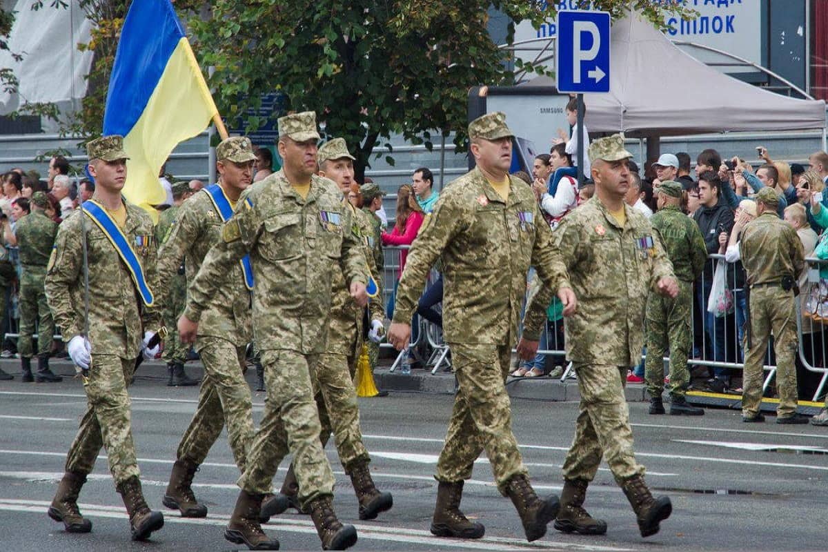 парад военных