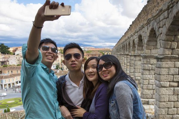 Чем раздражает гидов поведение крикливых китайских туристов