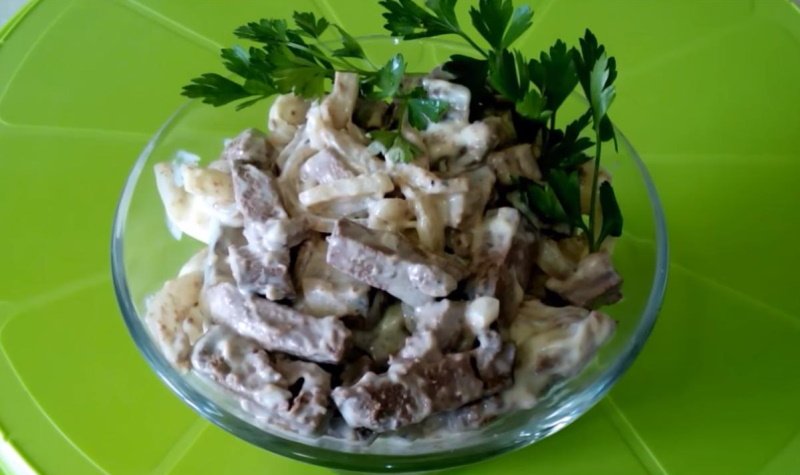 Рецепт печеночного салата с луком