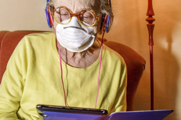 Продавец в магазине техники рассказал о минусах электронных книг, что разочаруют читателя