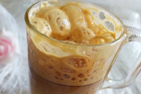 Украла у мужа 2 чайные ложки кофе, он пьет растворимый, забабахала греческий кофе фраппе в полулитровой банке