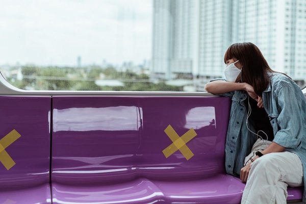 Поехал во Флоренцию на итальянском поезде и с удивлением отметил, что колёса не стучат, наши поезда мне ближе и родней