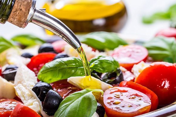 Признаки нехватки жира в организме: необходимо есть больше жирных продуктов, если отследил 8 неприятных симптомов