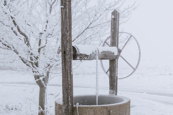 Ушлые дачники знают, что сделать, чтобы колодец не замерз даже в самые лютые холода: надежный метод