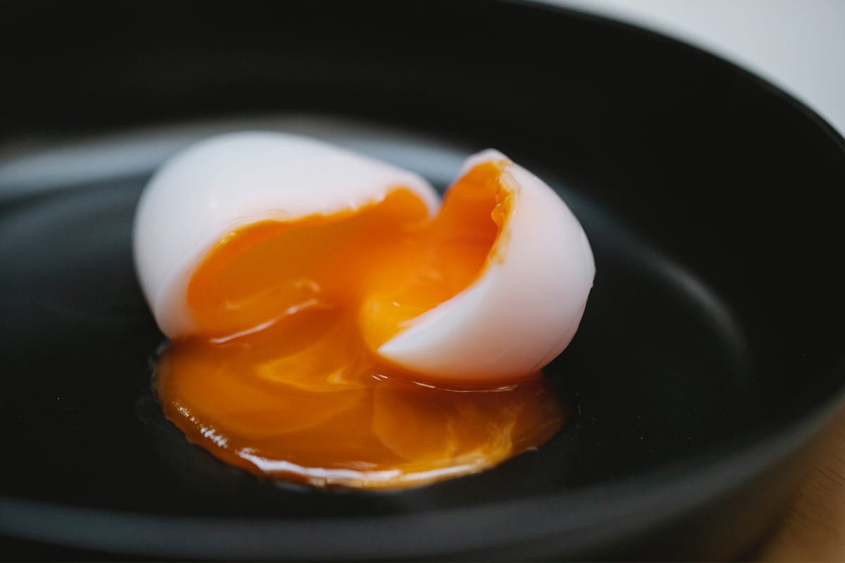 Вареные яйца. Корейские яйца. Жидкий яичный желток. Яйцо с жидким желтком.