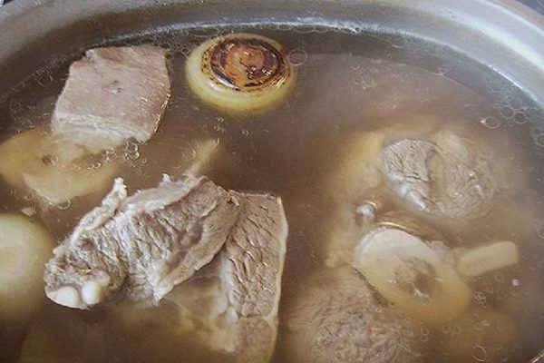 Напоминает обычный суп! Даже в самых запущенных случаях сжигает и уничтожает…