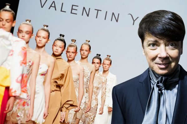 Костюмы модельера Валентина Юдашкина стали визитной карточкой многих знаменитостей, вспоминаем легендарные наряды