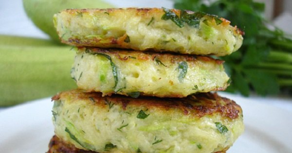Сытные и полезные котлеты из кабачков. Придутся по вкусу даже самым требовательным!