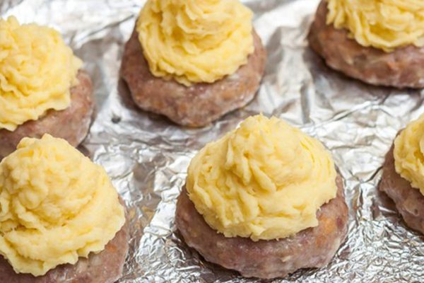 Почему я больше не жарю котлеты, а лишь запекаю с сыром по-турецки