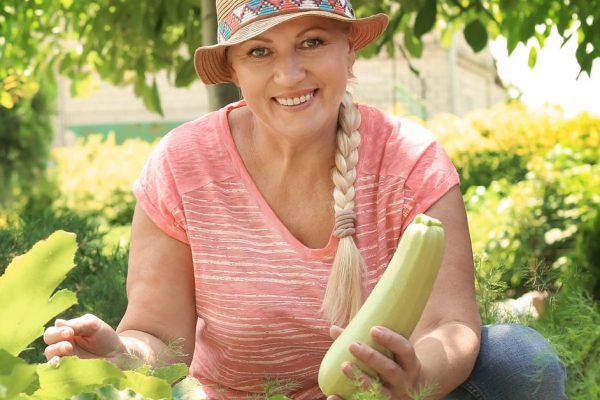 Люблю возиться на даче и выращивать что-то для себя, но не уверена, стоит ли заниматься этим всерьез
