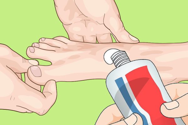 Щетка не понадобится! Тюбик зубной пасты, 100 мл глицерина и миндальное масло.