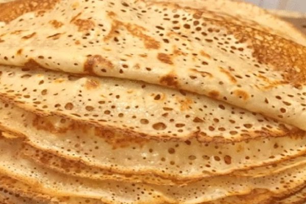 Как мудрые хозяйки готовят кружевные блины