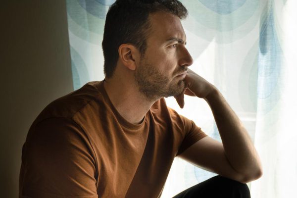 Когда жена впервые мне изменила, я ее простил, но теперь жалею об этом решении