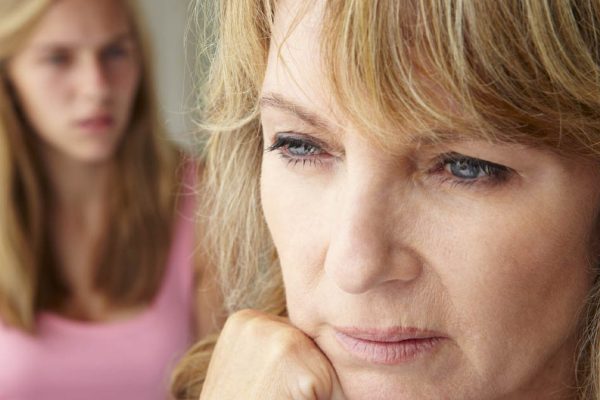 Что себе думают родители, которые гонят прочь ребенка из дома в 18 лет