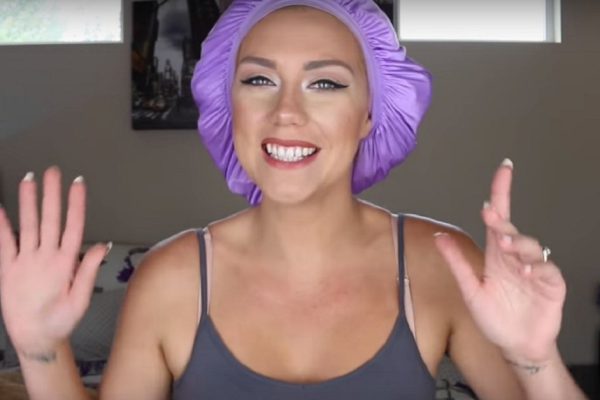 То, что она сделала со своими волосами, — гениально. Обязательно попробую это повторить!