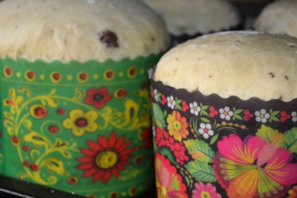 Рецепт несладкого кулича из сдобного теста