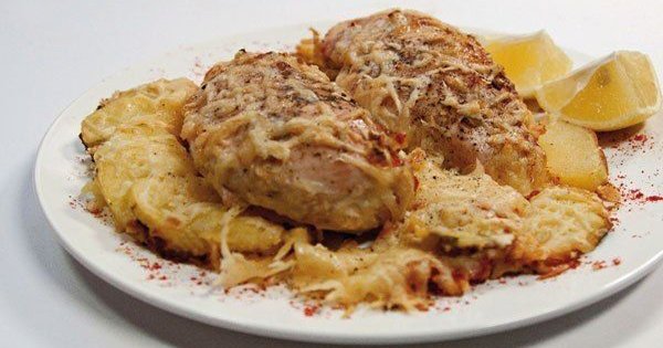 Как сделать куриное мясо сочным? Секрет приготовления филе, запеченного в сливках.