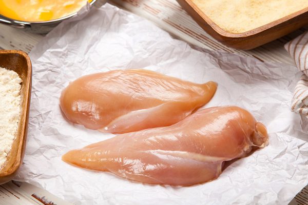 Зачем добавлять взбитые яйца к курице