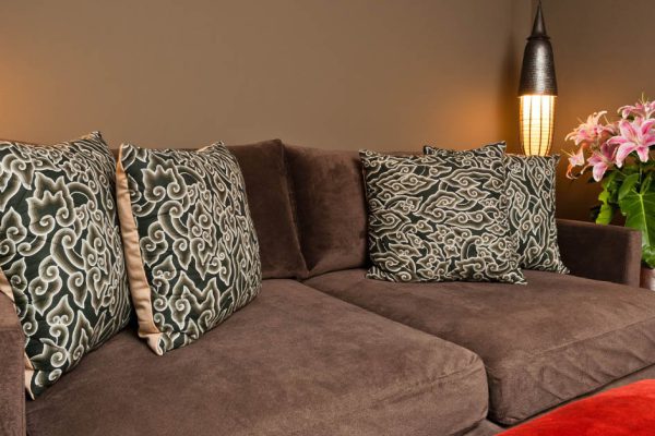 Зачем ветреные хозяйки делают из кухни комнату и прекращают готовить