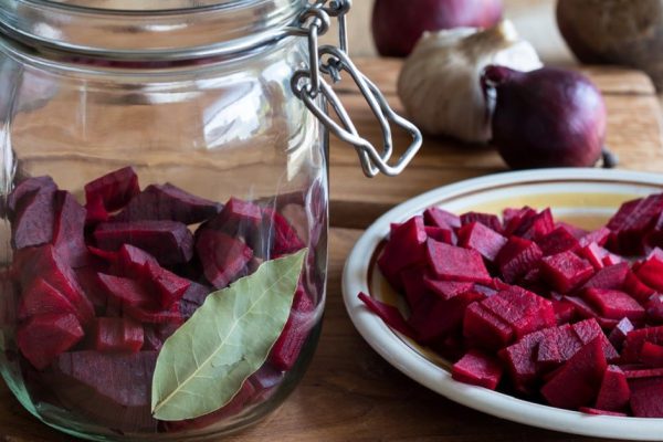 Во многих деревнях осталась традиция квасить свеклу, делюсь старинным рецептом