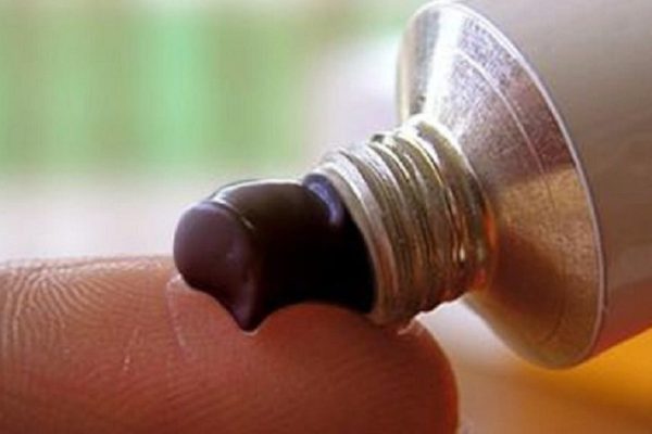 Врач-хирург заявляет: «Мазь Вишневского — это позавчерашний век. Осложнений от нее столько, что…»